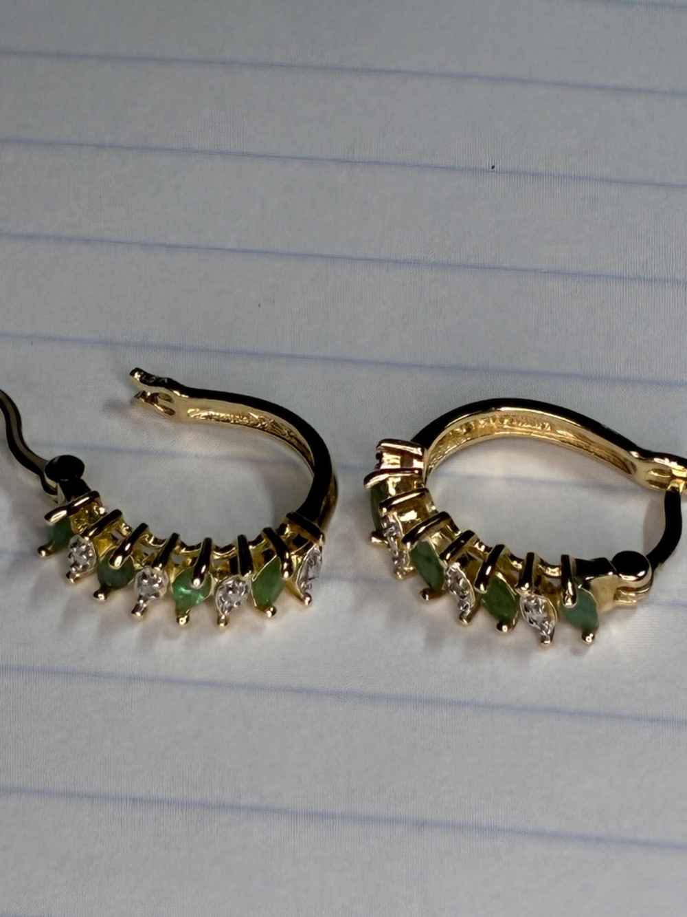925 gold color earrings with emerald rock